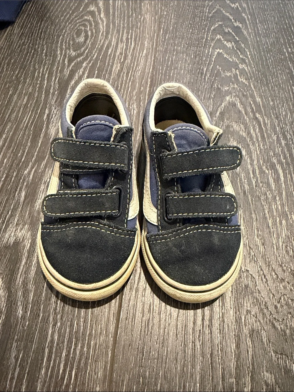 Vans toddler Velcro sneakers US 7.5